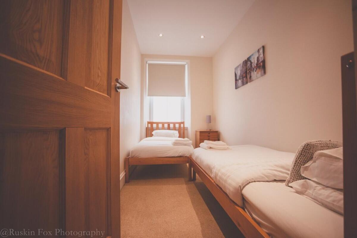 Apartment B Aberdeen Buitenkant foto