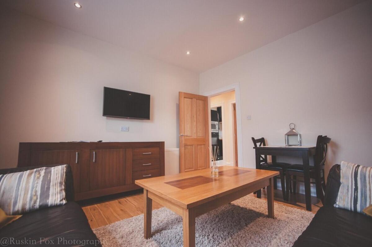 Apartment B Aberdeen Buitenkant foto